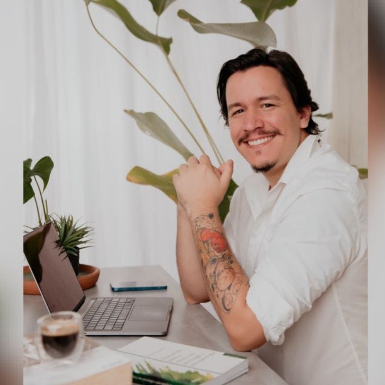 Portrait of Paulo Silveira